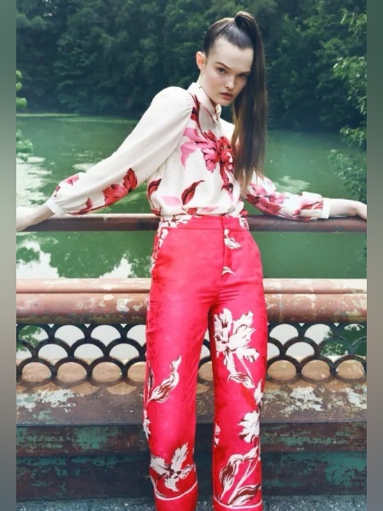 Zara Pants - ZARA WOMAN's FLORAL PRINTED CROPPED TROUSERS PANT PINK
WHITE